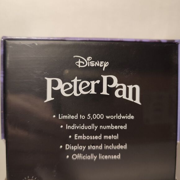 Peter Pan Metal Medallion Official Disney Movie Collectible Figurine - Picture 2 of 5